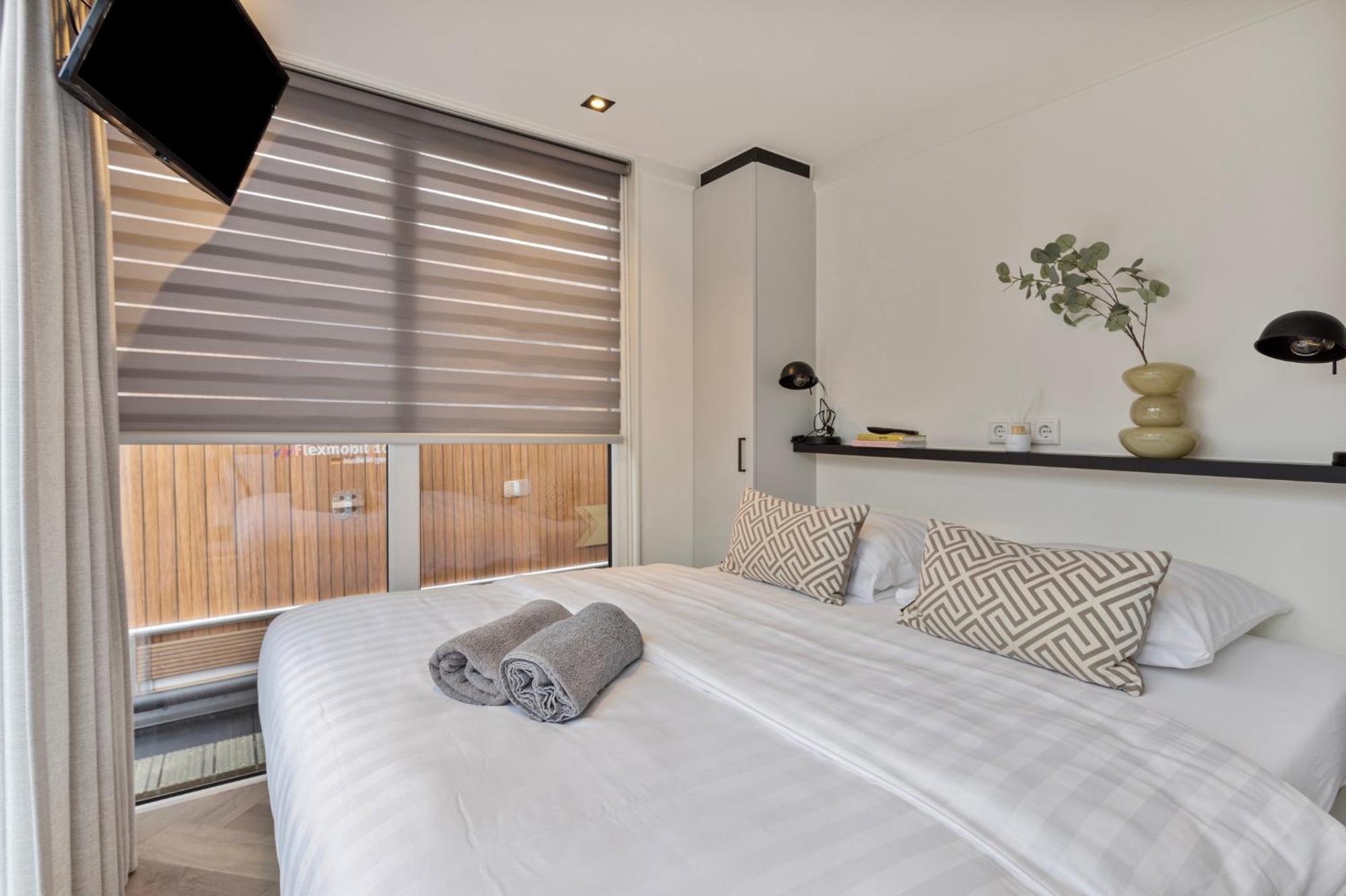 Luxurious Waterloft Near Beach And Centre By Weltevreden Experience Zeewolde Eksteriør bilde