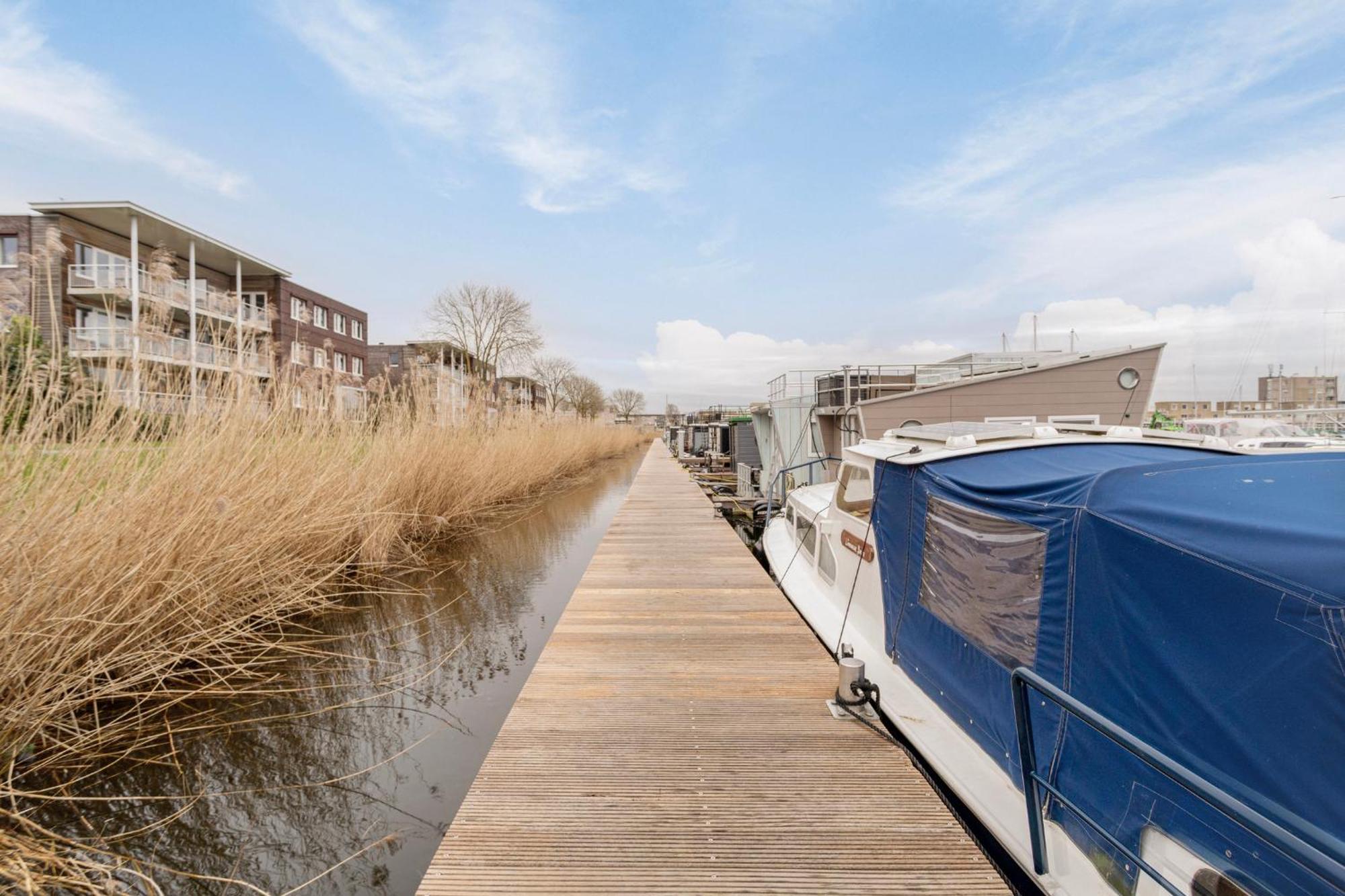 Luxurious Waterloft Near Beach And Centre By Weltevreden Experience Zeewolde Eksteriør bilde