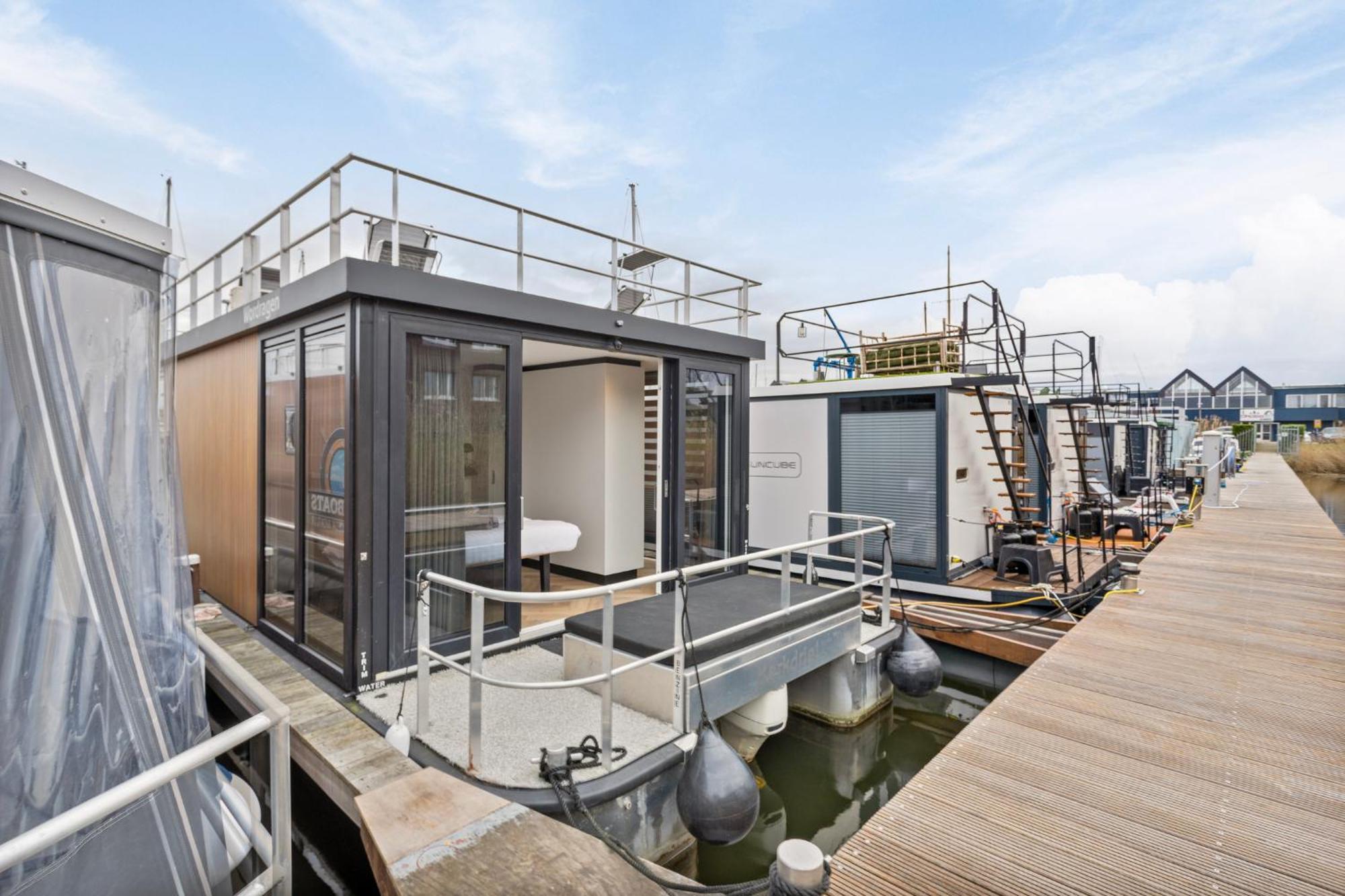 Luxurious Waterloft Near Beach And Centre By Weltevreden Experience Zeewolde Eksteriør bilde