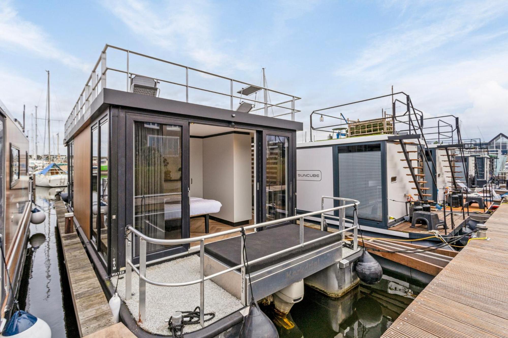 Luxurious Waterloft Near Beach And Centre By Weltevreden Experience Zeewolde Eksteriør bilde