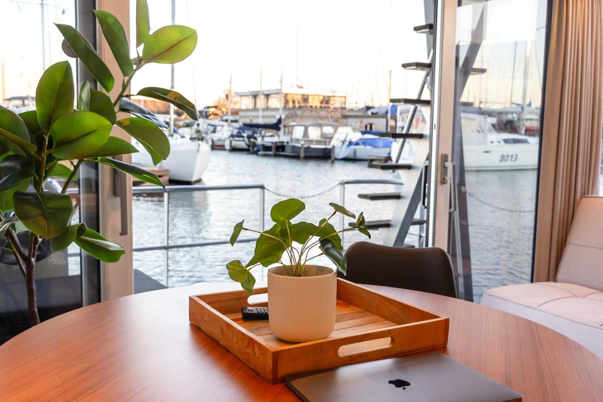 Luxurious Waterloft Near Beach And Centre By Weltevreden Experience Zeewolde Eksteriør bilde